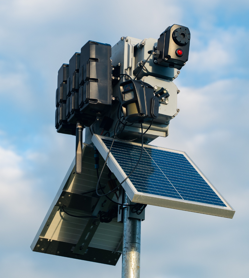 Reconeyez solar-powered motion detector with AI analytics for off-grid long-range security monitoring.
